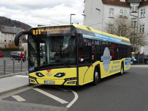 RDG Bus Wagen 944 im markanten Gelb-Schwarz